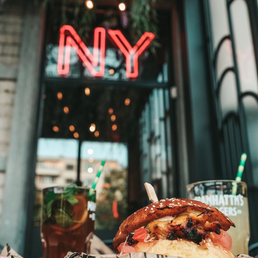 Manhattn's Burgers 2