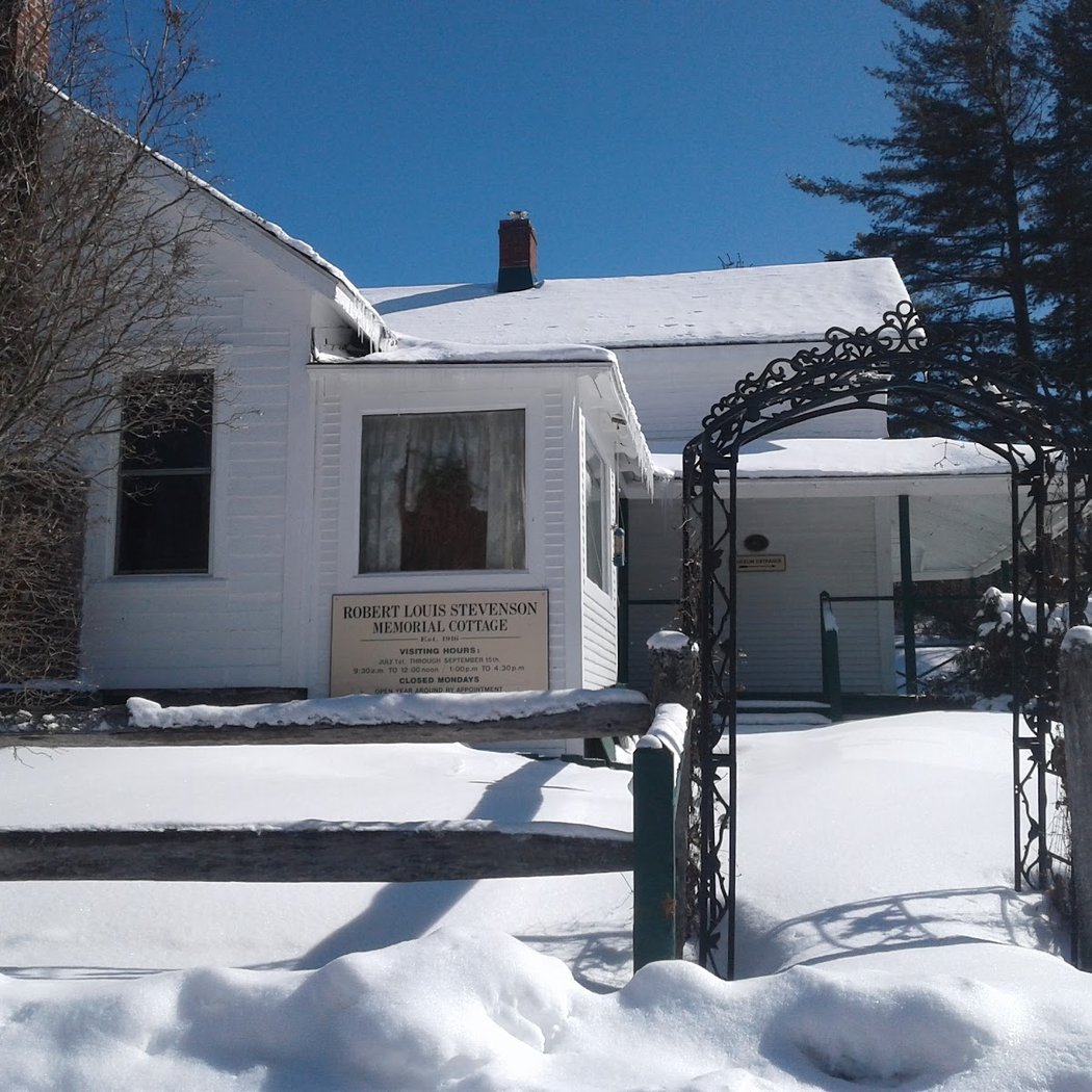 Robert Louis Stevenson Cottage 3