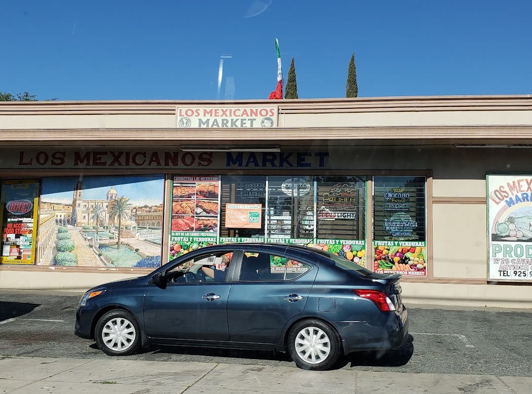 Los Mexicanos Market 2