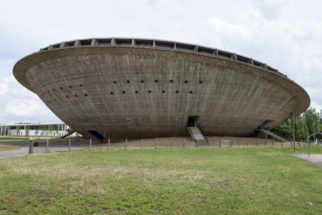 La soucoupe 1