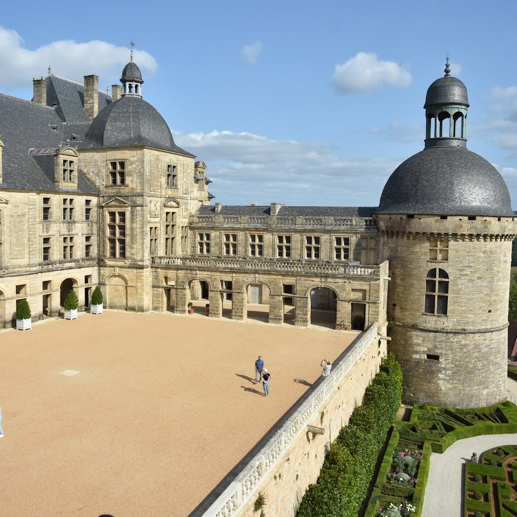 Château de Hautefort 3