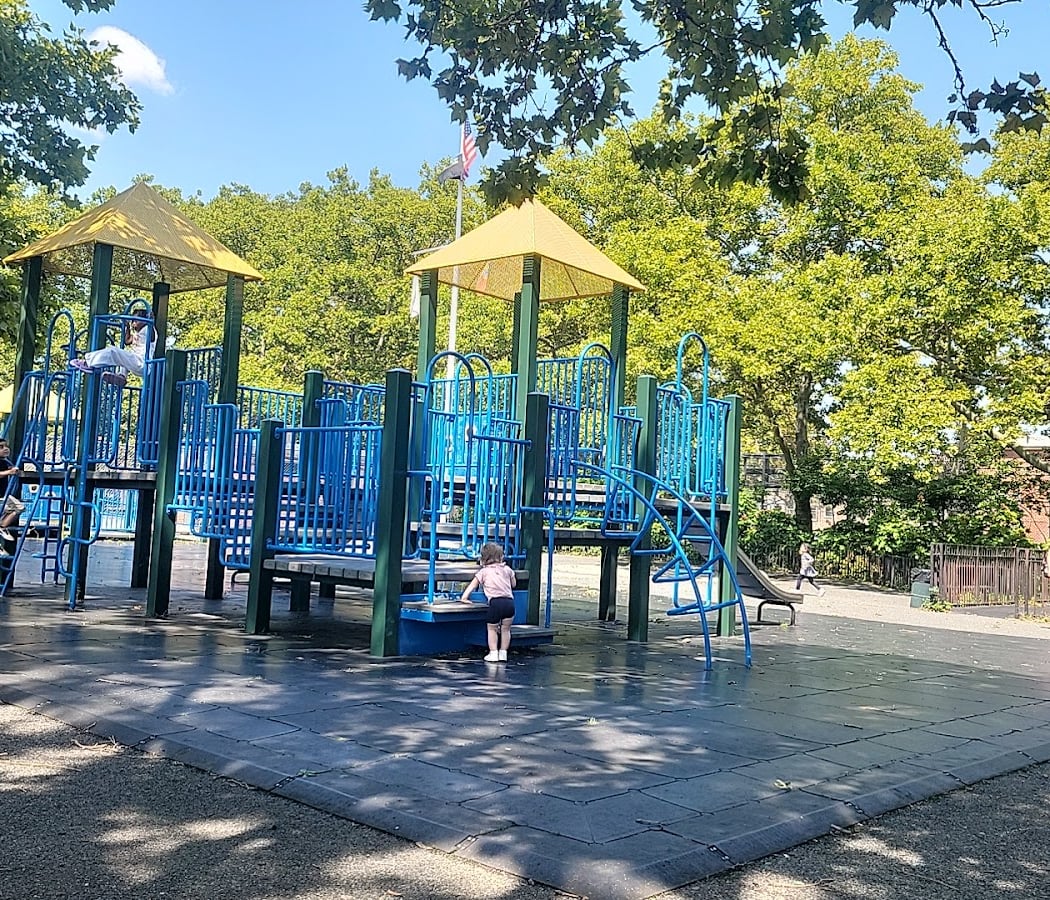 Vleigh Playground 4