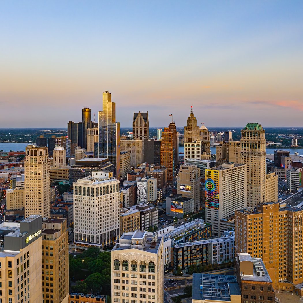Hudson's Detroit 2