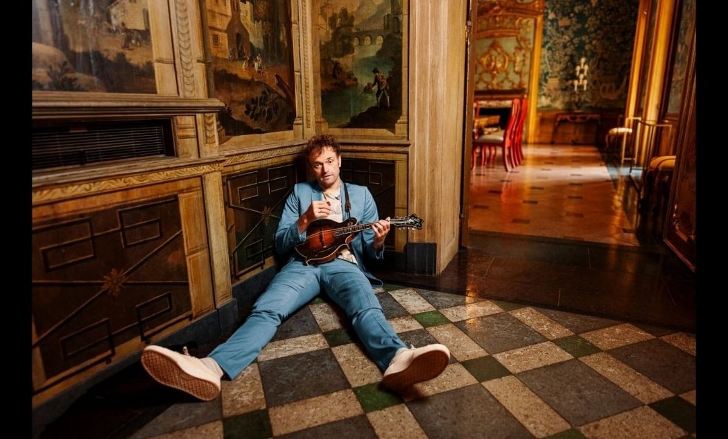 Chris Thile 1