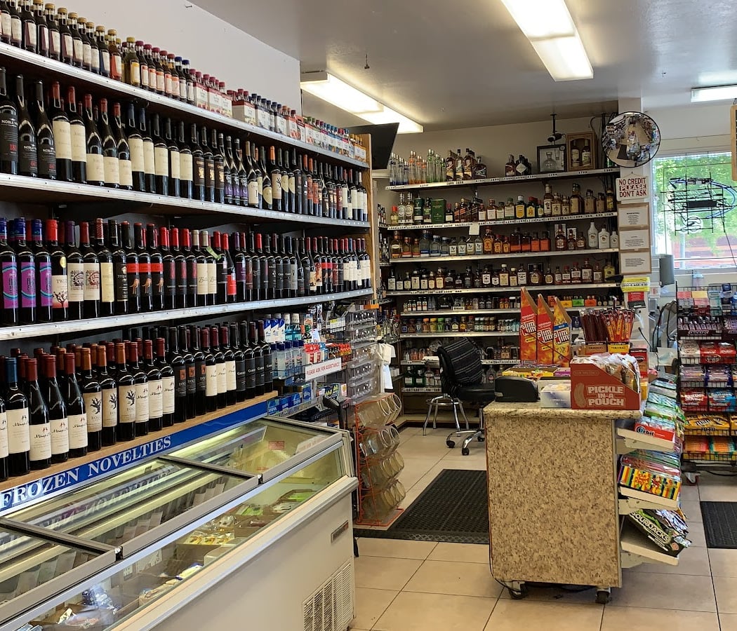 Snack & Bottle Shop..liquor store 2