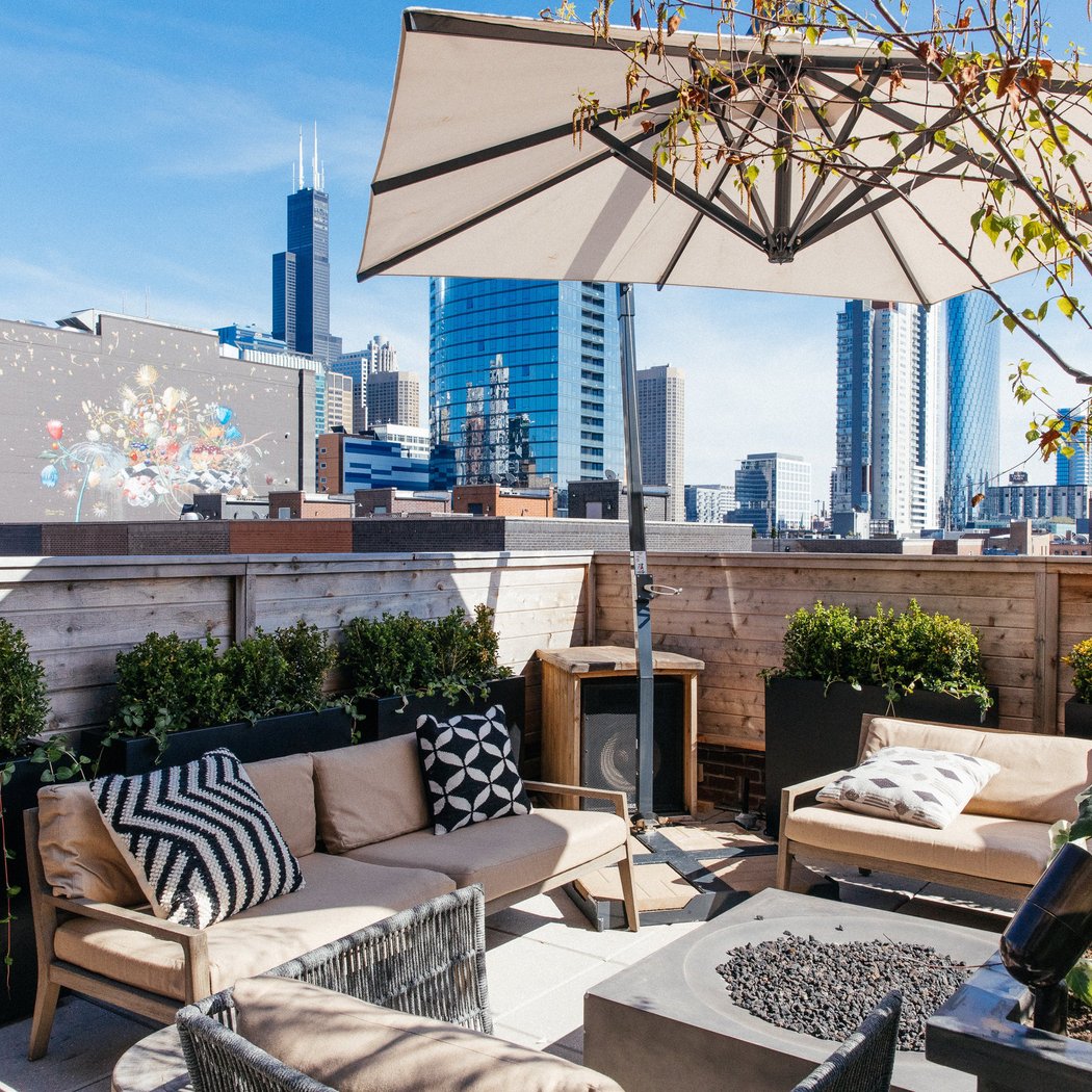 RAISED | An Urban Rooftop Bar 2