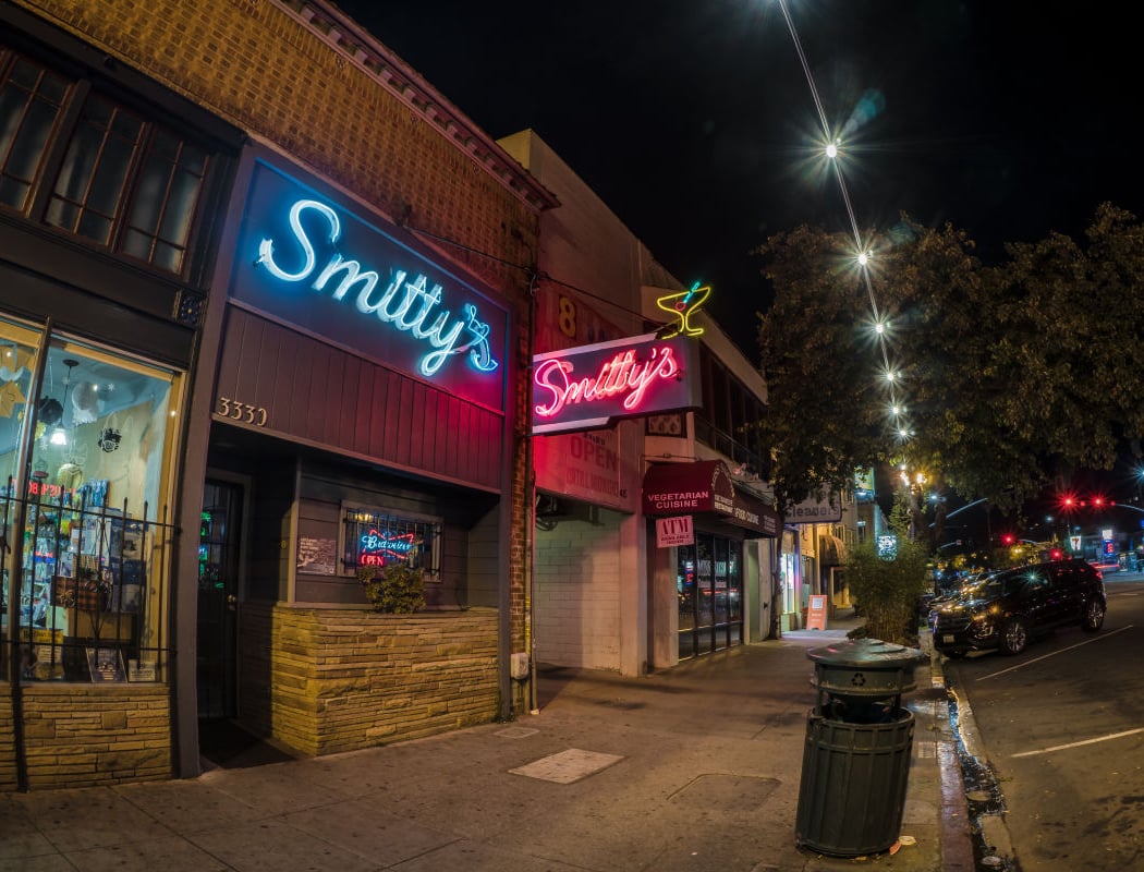 Smitty's Lounge 2
