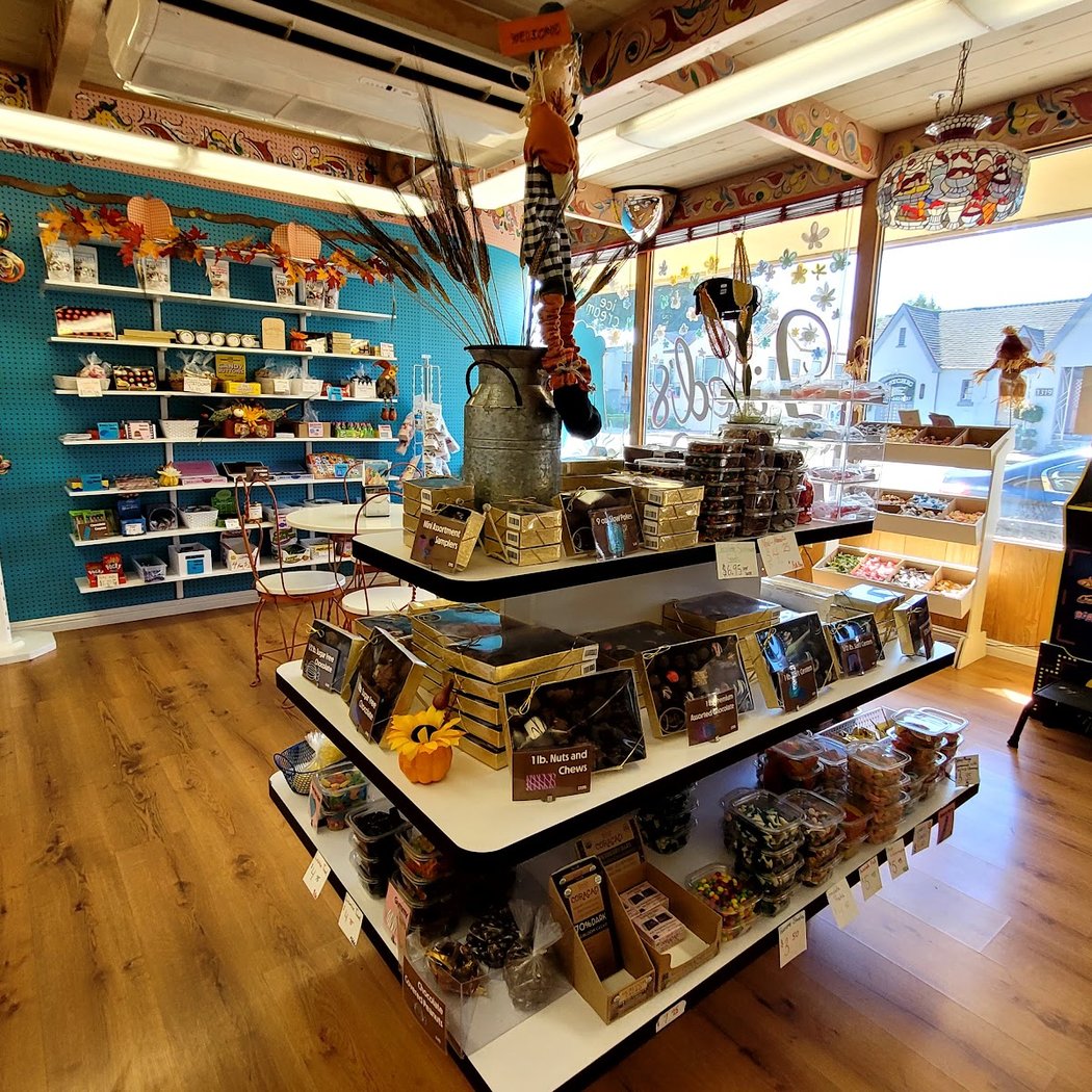 Liled's Candy Kitchen 3
