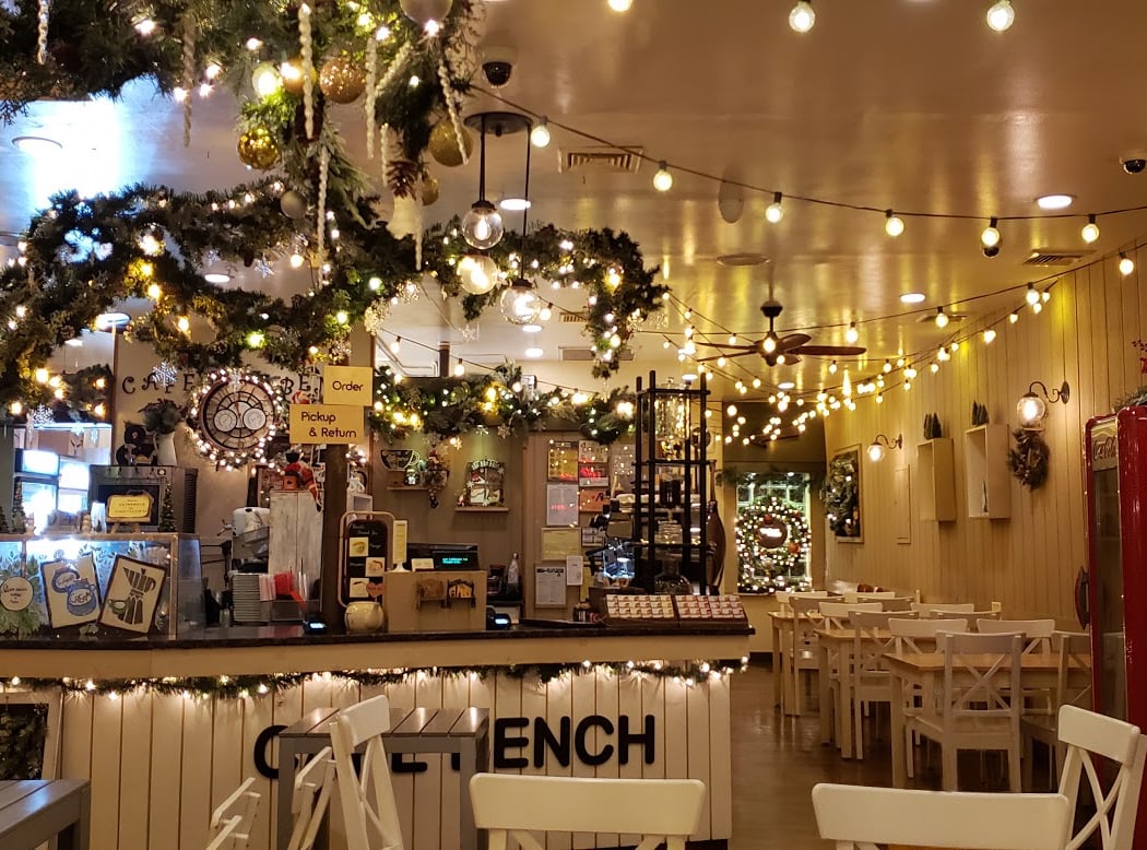 Cafe Bench | Crêpe Flushing 2