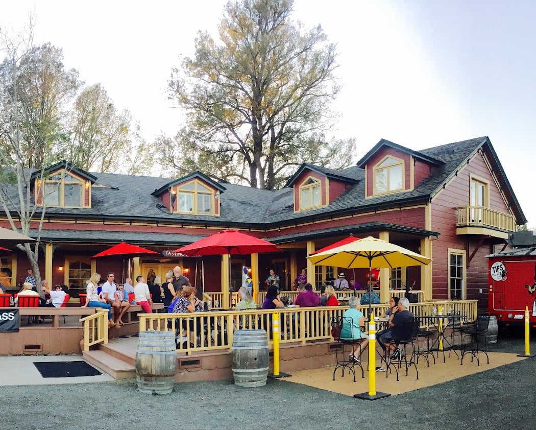 Live Music at Muscardini Cellars 1