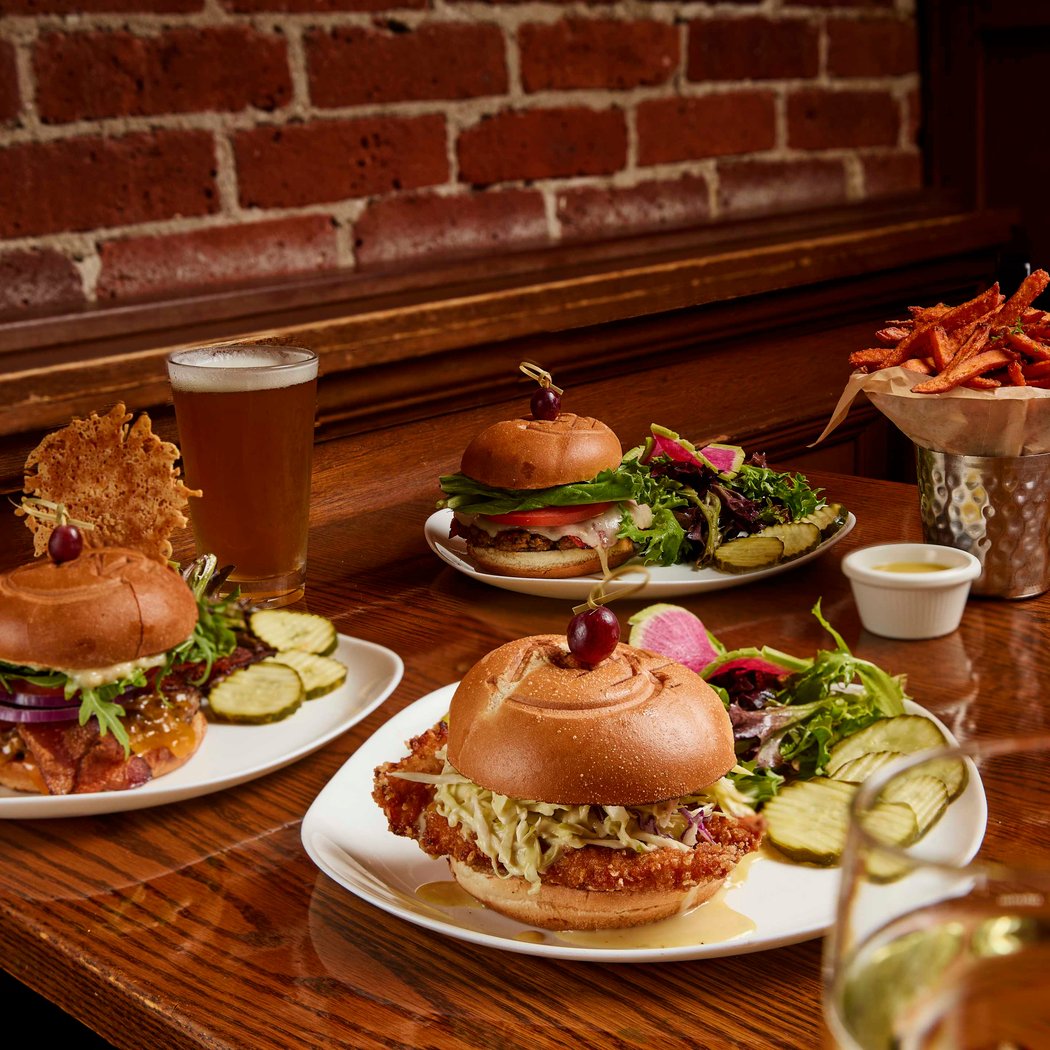 Napa Valley Burger Company 1