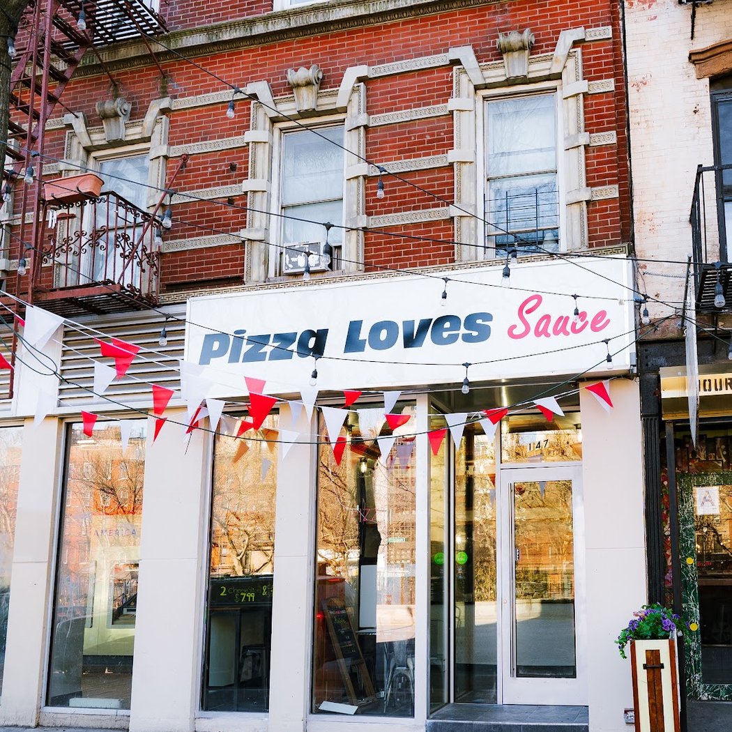 Pizza Loves Sauce 2