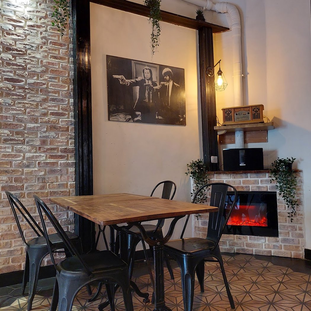 BLACK QUEEN café 2