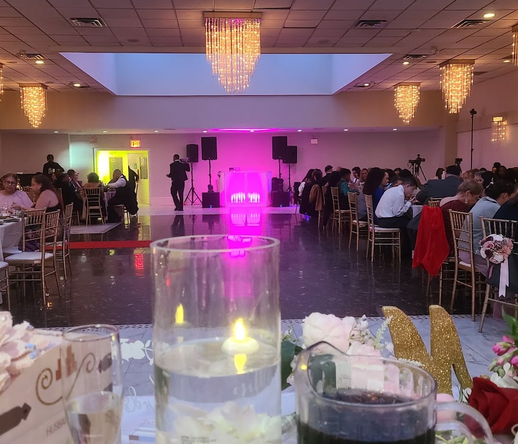 Maestro's Caterers 3