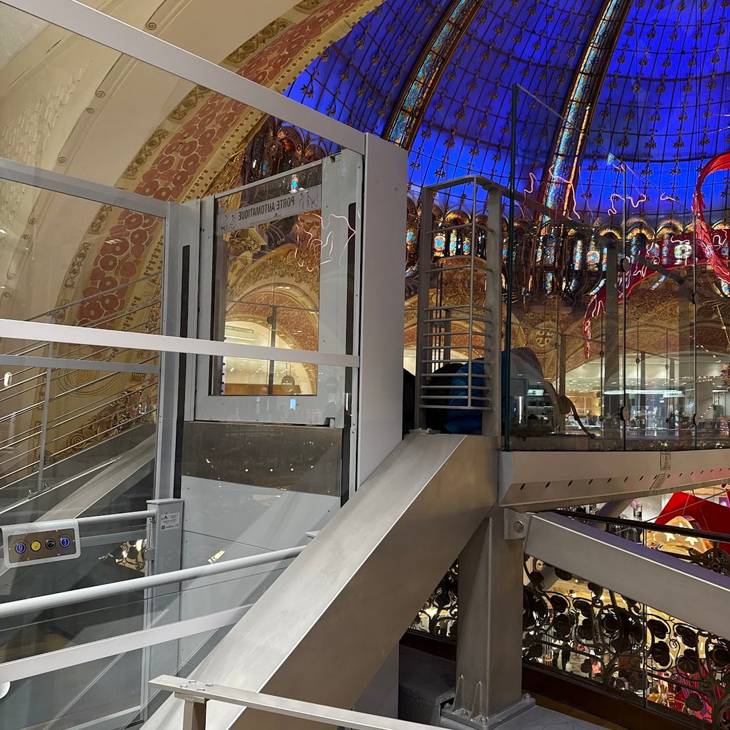 Galeries Lafayette Weekly Fashion Show 3