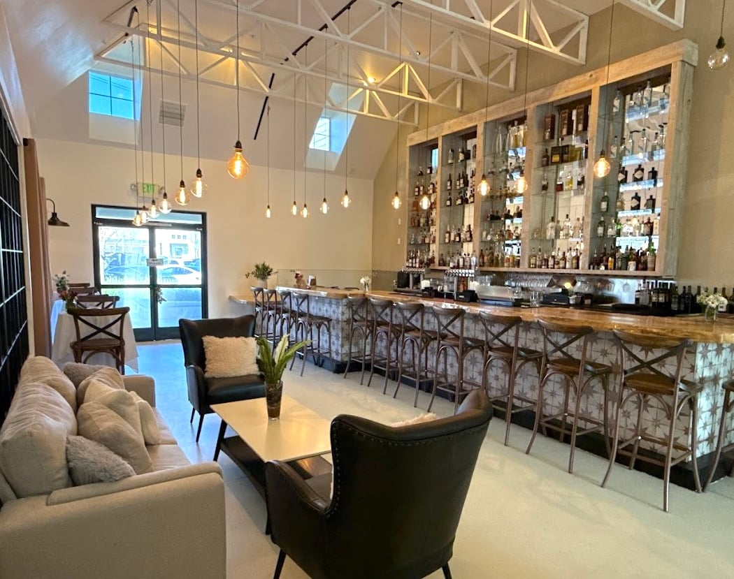 One Ten Restaurant & Bar 2