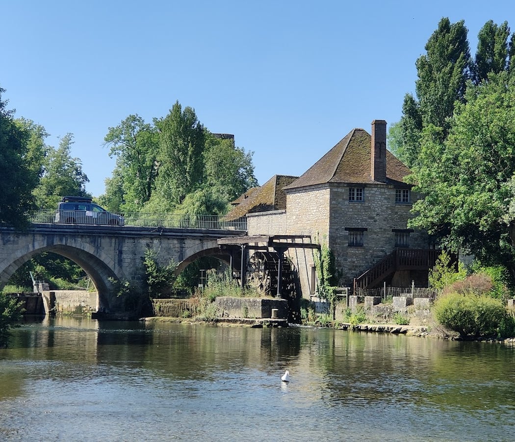 Visit to Porte de Bourgogne 2