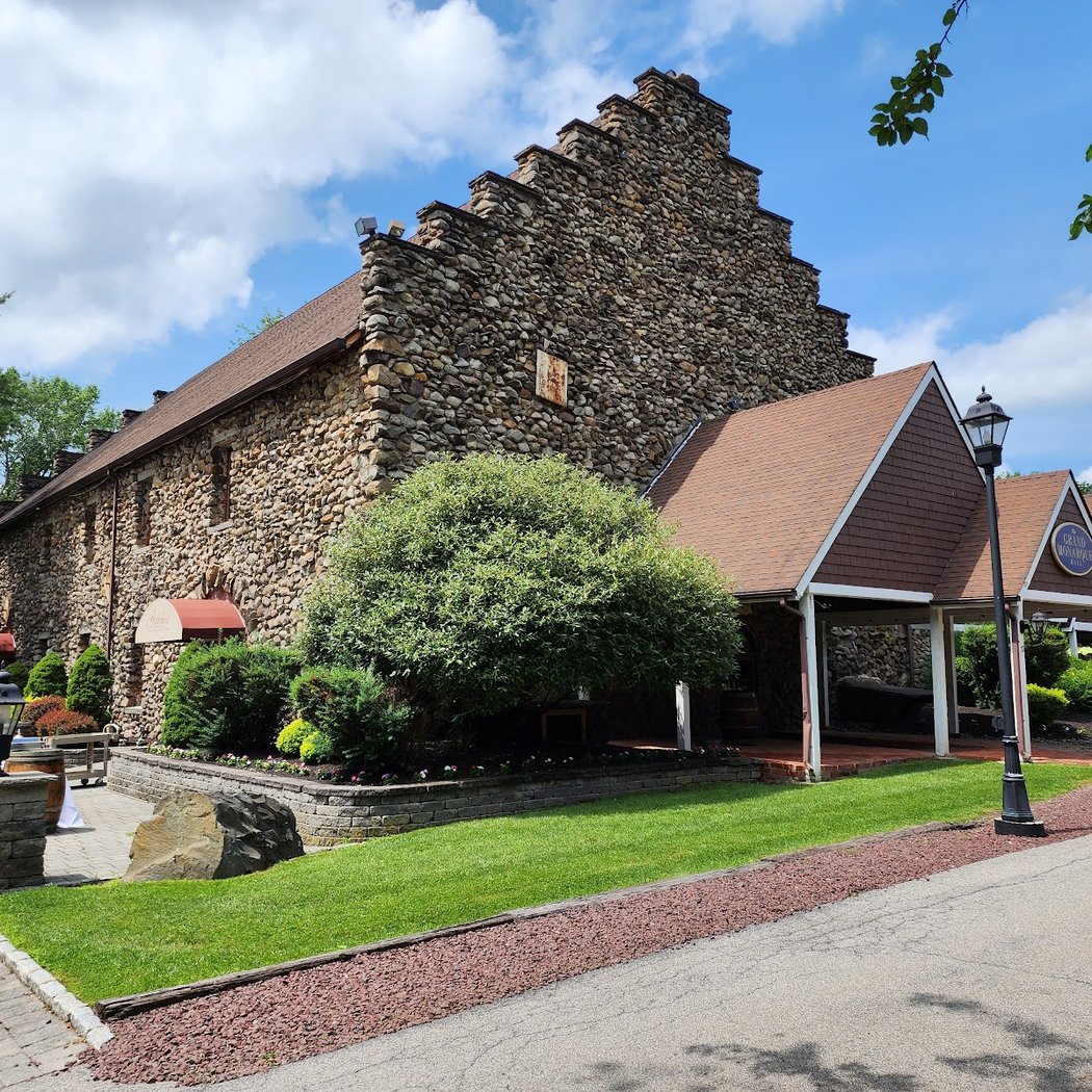 Brotherhood, America's Oldest Winery 2