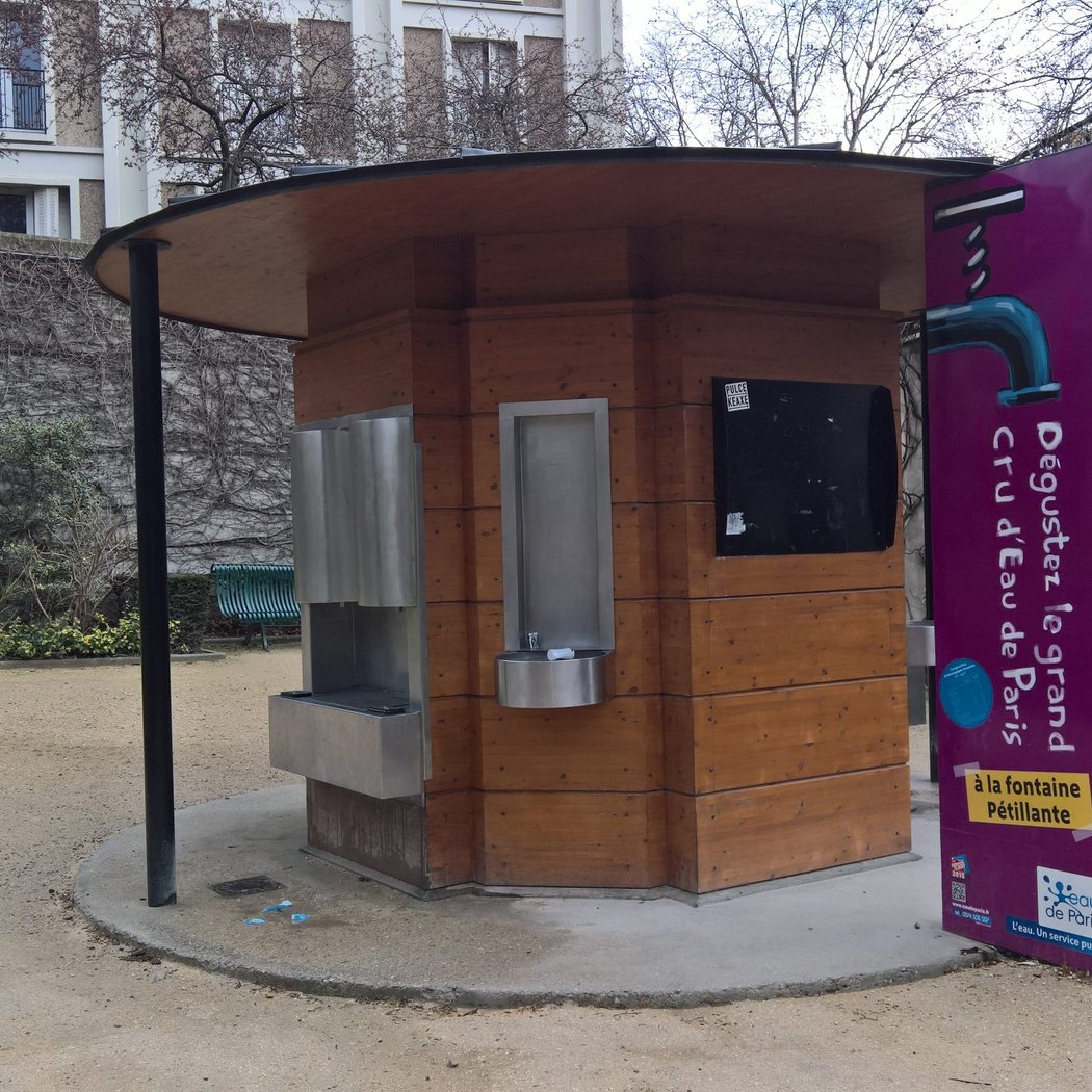 Sparkling water fountain 2