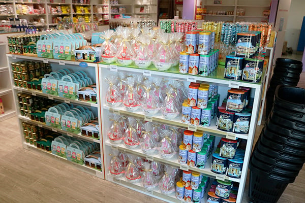 Confiserie Pinson - Magasin d'usine zone d'activité le point du jour 3