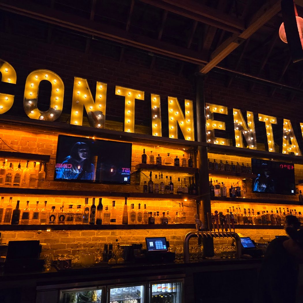 The Continental Bar Lounge & Patio 5