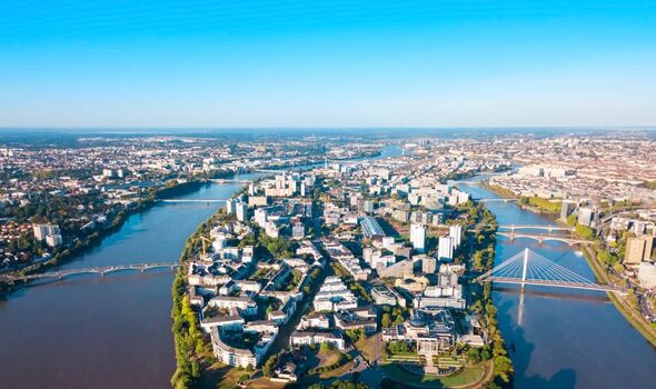 Nantes 3