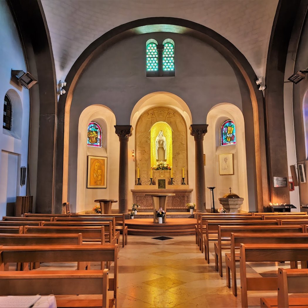 Visite de l'église Sainte-Thérèse 1