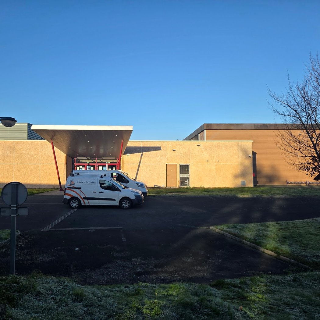 Complexe Sportif Gilbert Rabineau 3