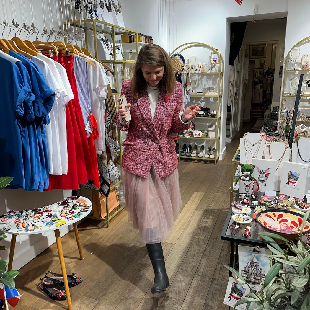 Shopping for Happiness 3