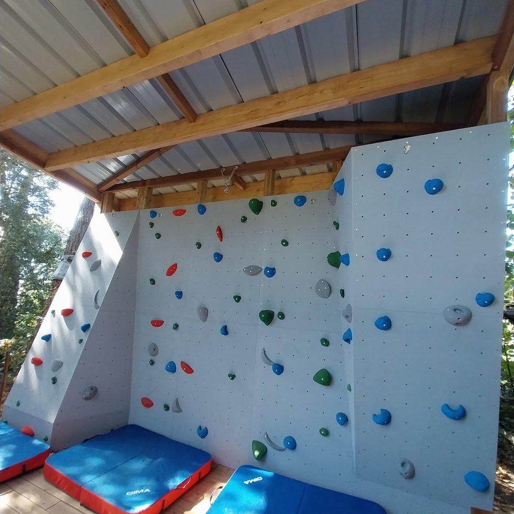 Relief Escalade 2