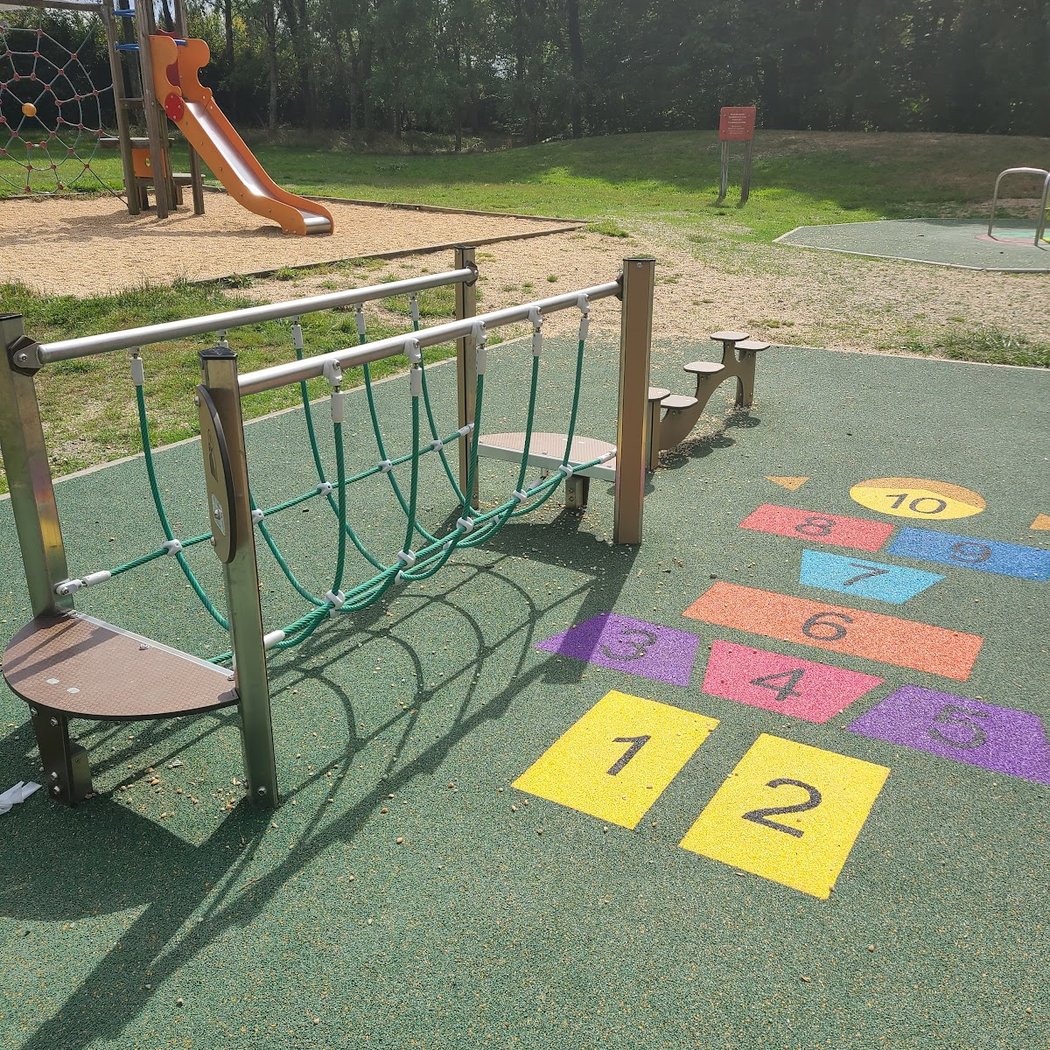 Aire de jeux 1