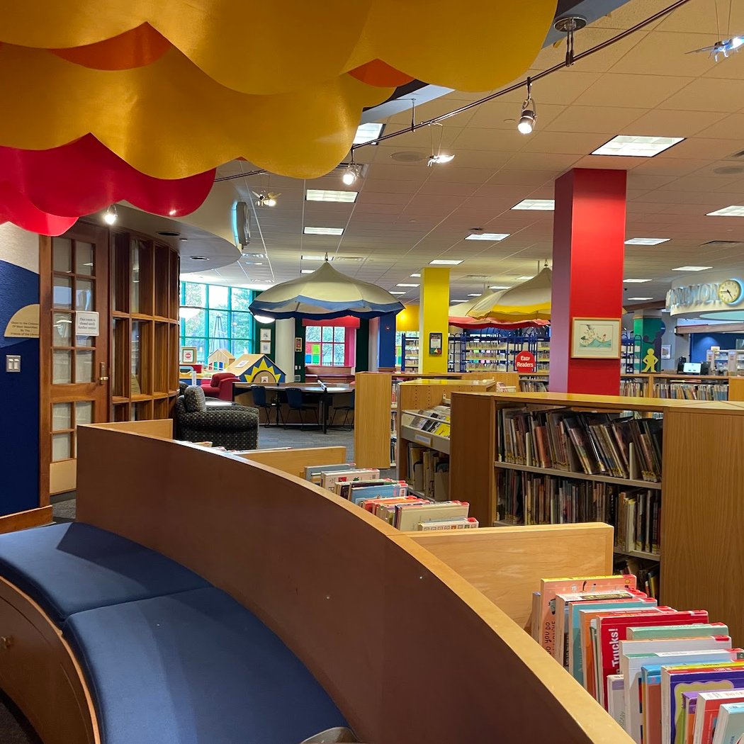 West Bloomfield Township Public Library 3