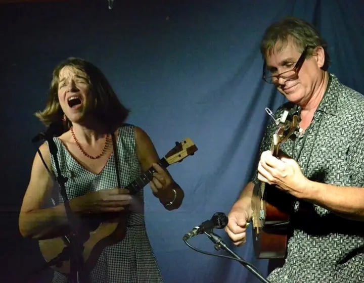Sunday Brunch with The Edukated Fleas – Salon Stage 1
