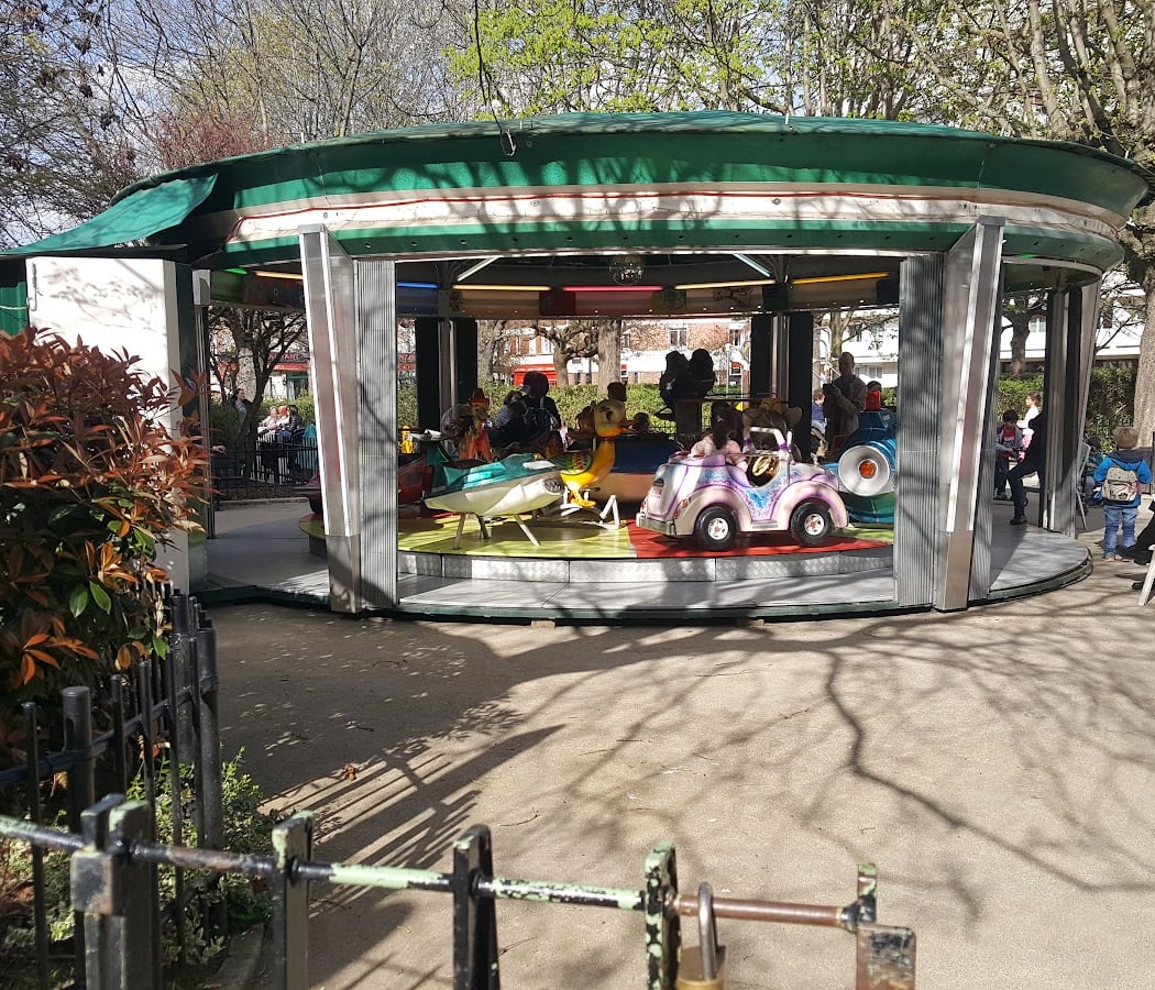 Square René Coty 3