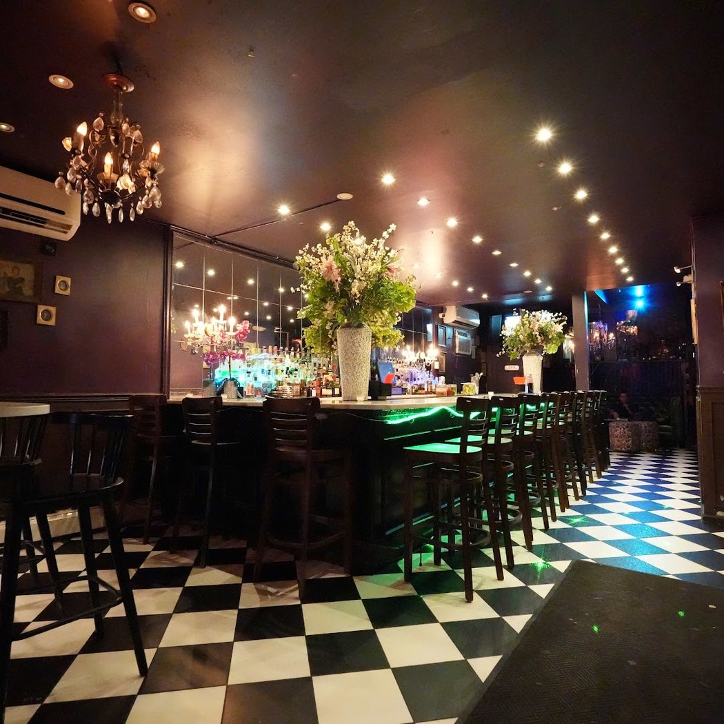 C Bar & Lounge 2