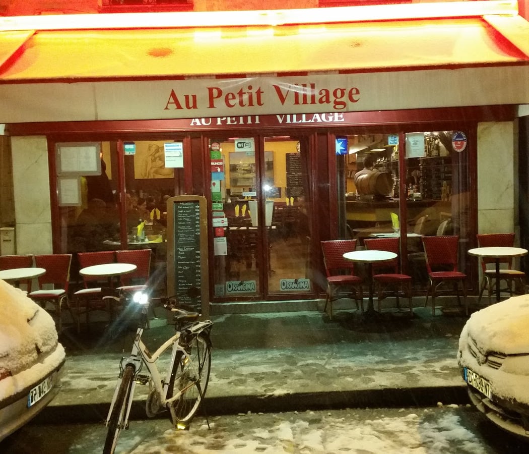 Au Petit Village 2