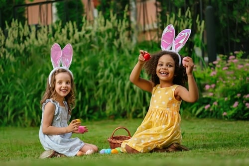 Meet the Easter Bunny and enjoy the breakfast buffet 1