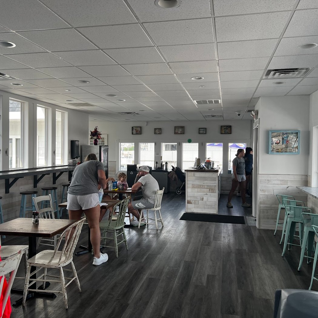 Betty's Seafood Shack 2