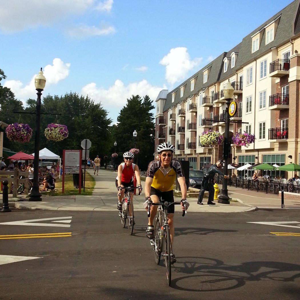 Roundabout Ride 1