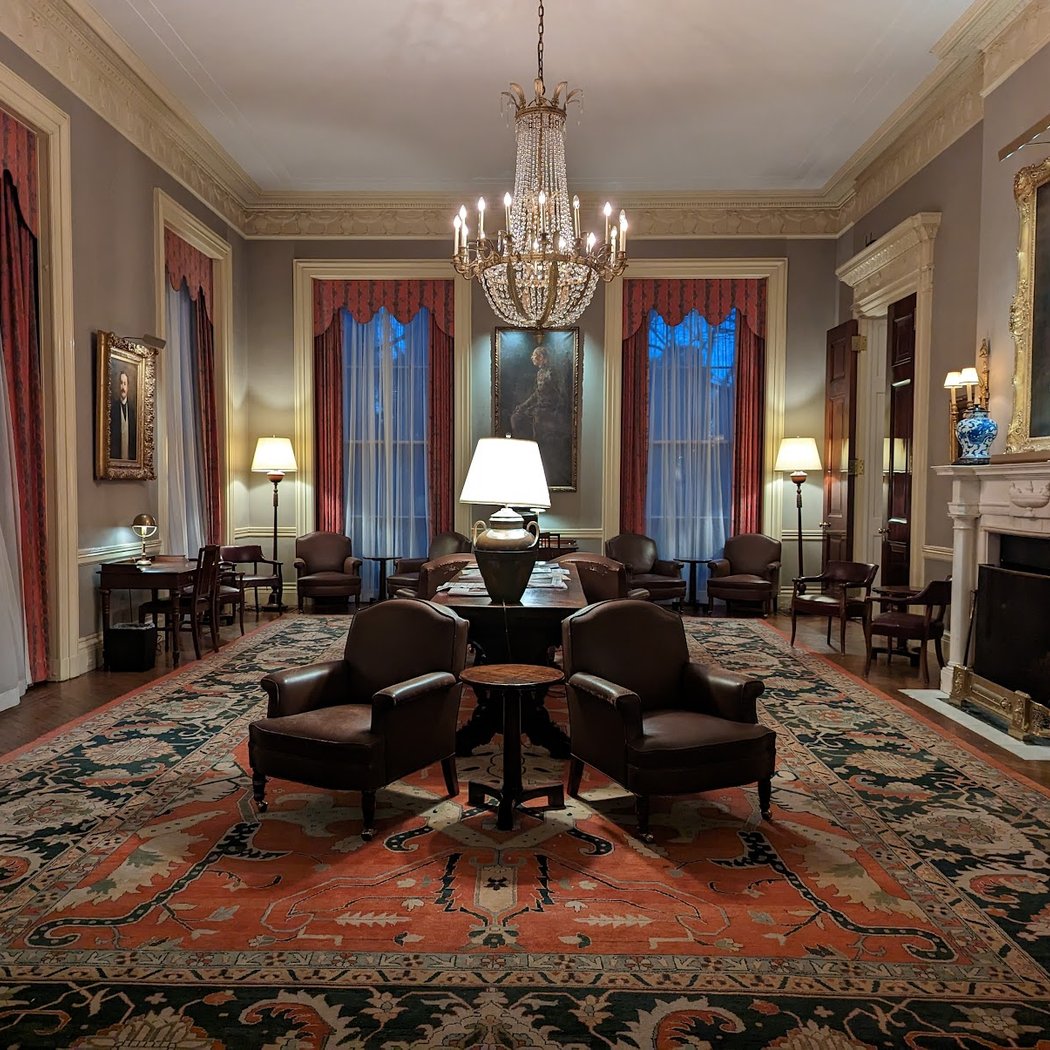 Knickerbocker Club 1
