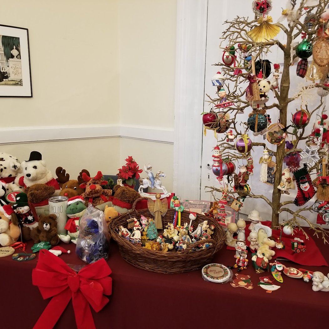 Charitable Antique Appraisals and Yard Sale 1