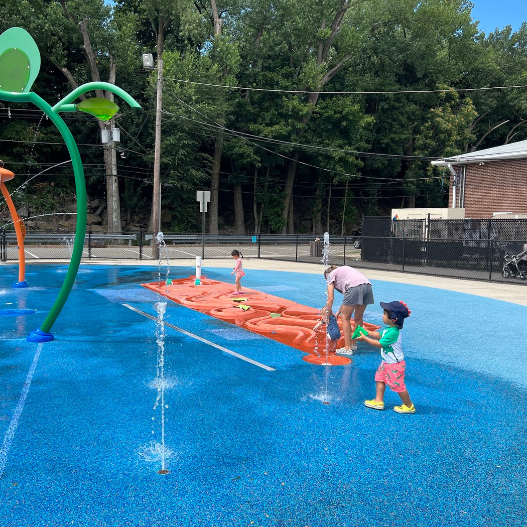 Fort Lee Spray Park 2