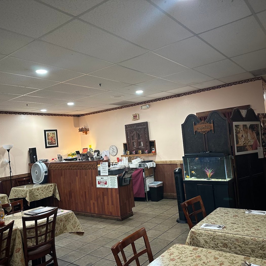 Lynn's Thai Restaurant 2