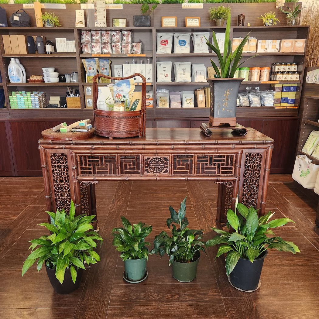 Jing-Si Books & Cafe (New York) 1