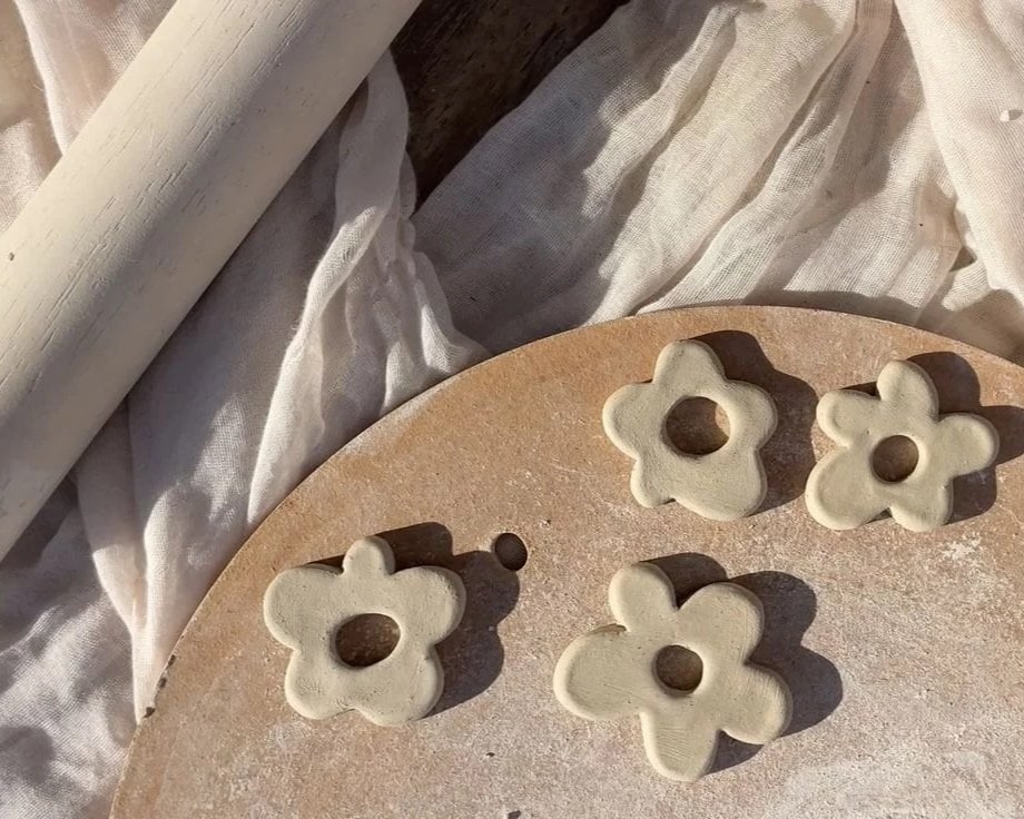 Clay Charms — Workshop de Cerâmica no Amazonas Market 2