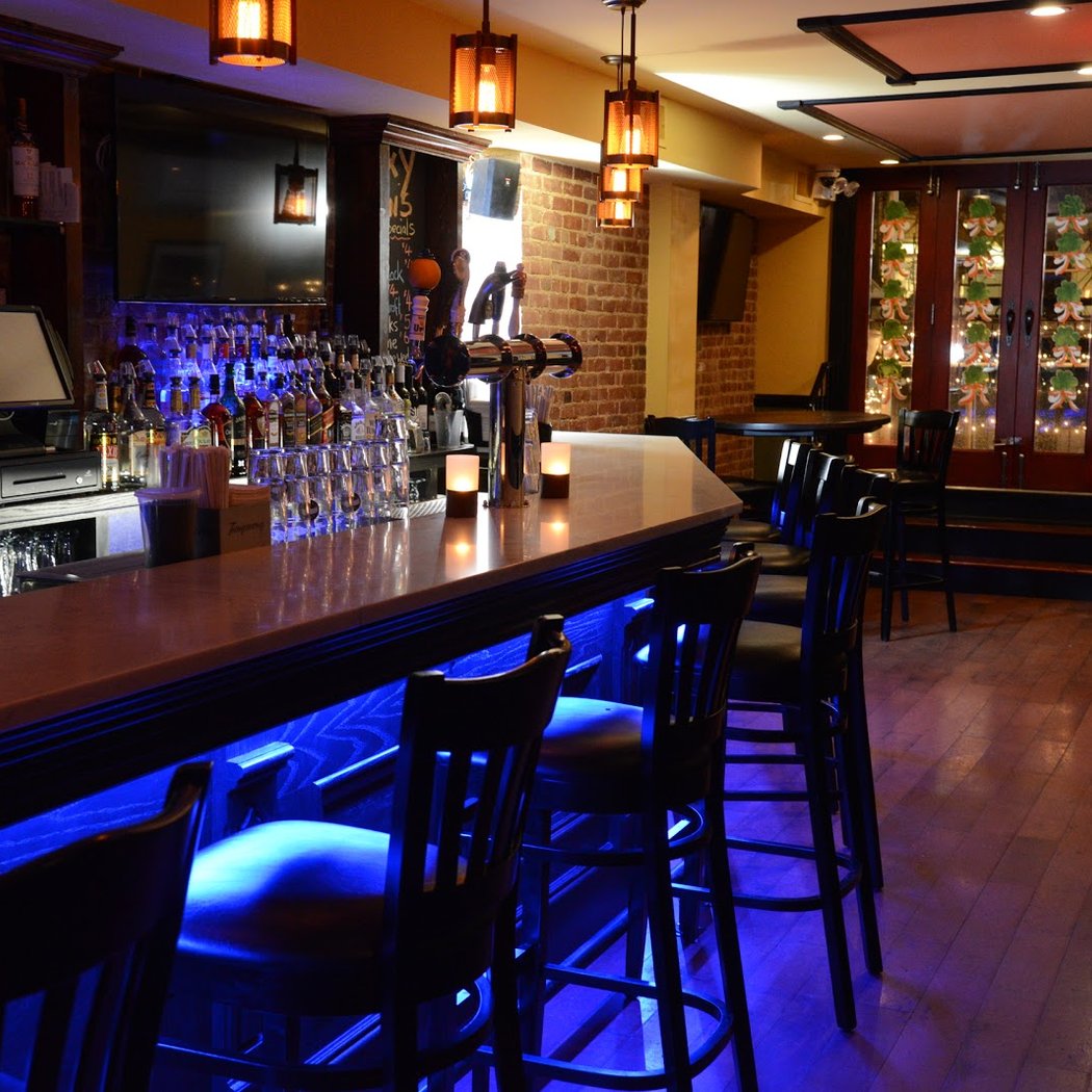 Foxy John's Bar & Kitchen 2