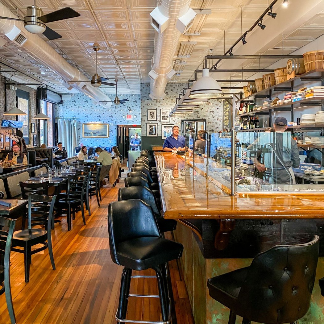 St. Roch Fine Oysters + Bar 3
