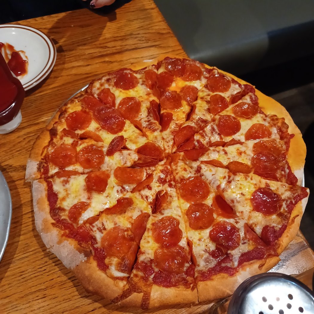 Bogey's Pizza Co 1