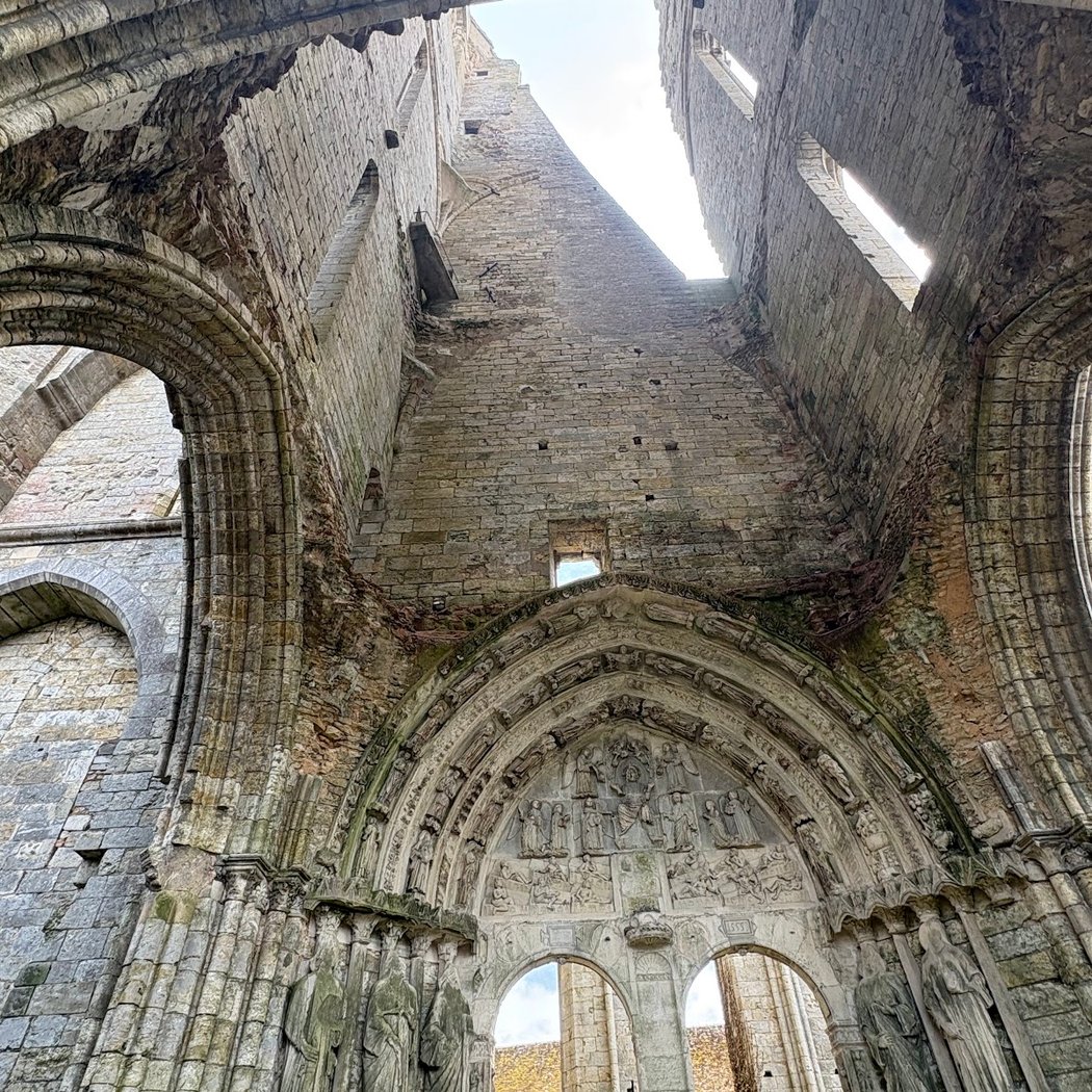 Basilique Saint-Mathurin 1