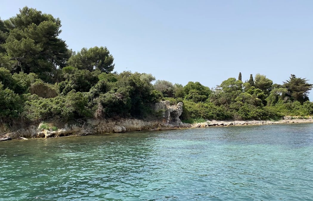 Catamaran to the Lérins Islands with Lunch 3